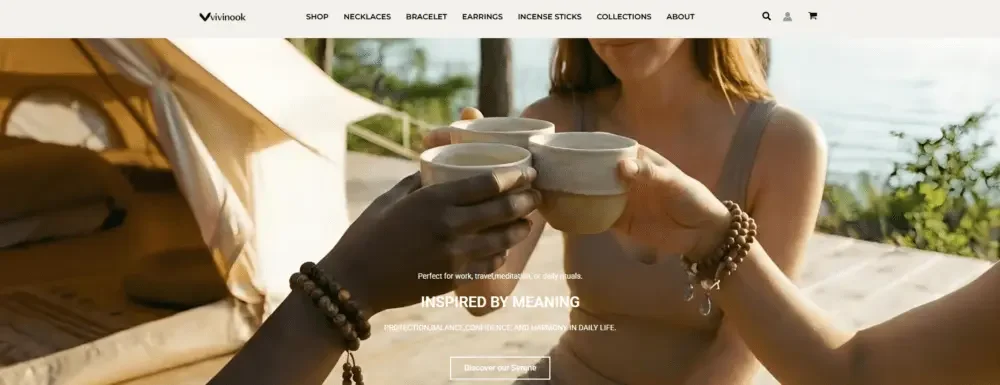 Shopify手工珠宝与香氛品牌网站设计案例-情绪化品牌引入-通过首屏建立理想生活方式想象